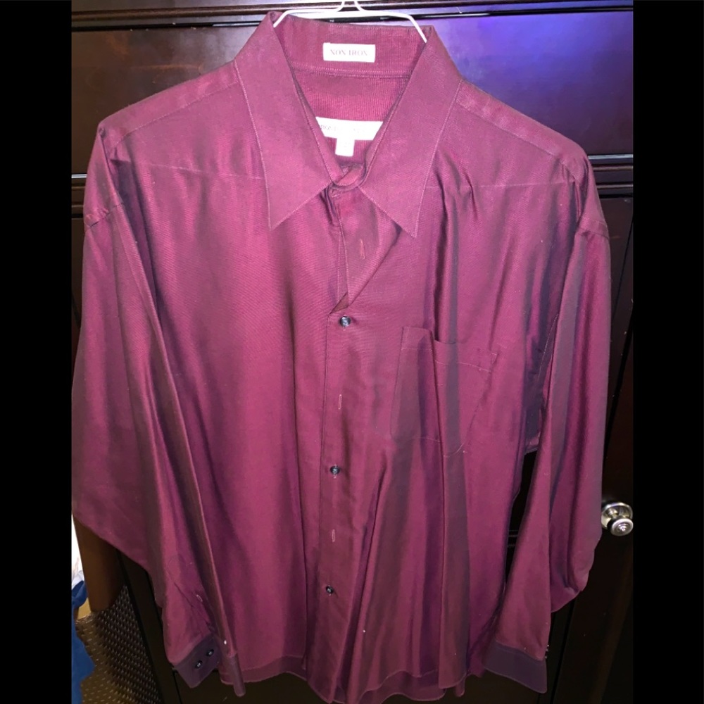 Men’s Pronto Uomo Burgundy Button Down Shirt 17.5